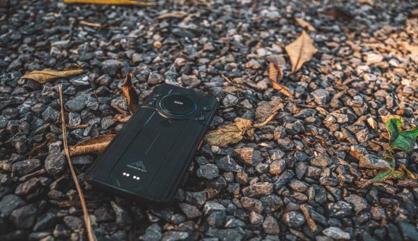 why rugged smartphone not popularized