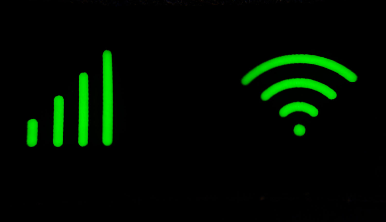 What's the difference between WiFi and WLAN?